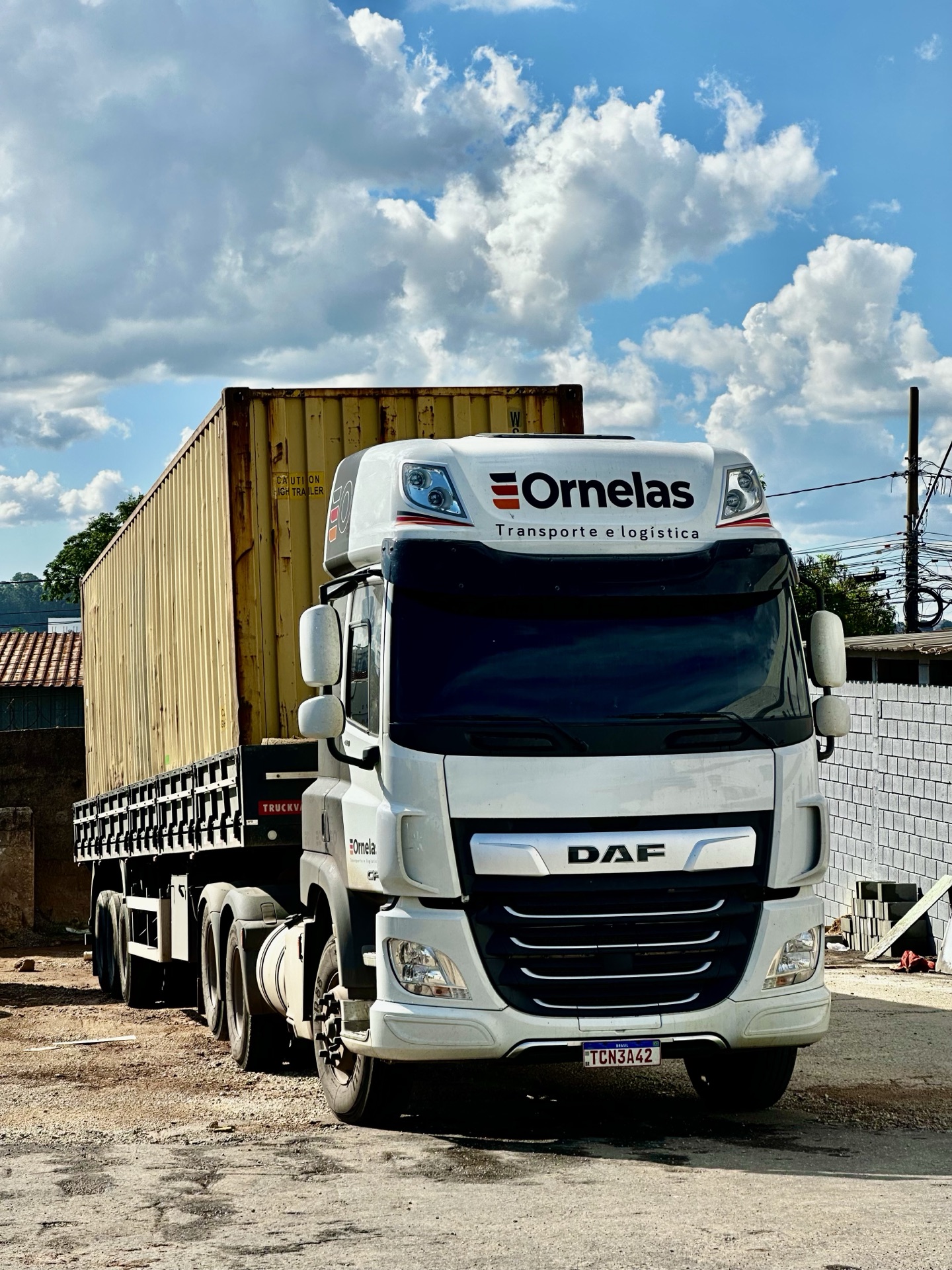 Cavalo mecânico DAF da frota Ornelas